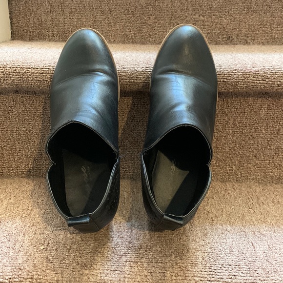 Vepose Black booties - Picture 7 of 12